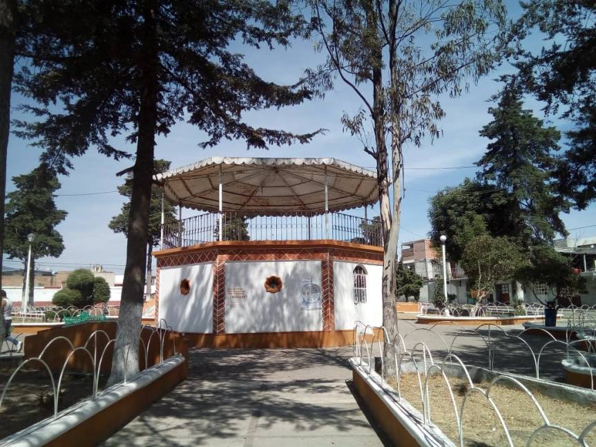 PUEBLO I. ZARAGOZA, HUAMANTLA;  ENTRE LA OPACIDAD DE LAS AUTORIDADES Y UN TIANGUIS DE LOS LUNES A REVENTAR DONDE PREDOMINAN ARTÍCULOS, NO&nbsp;ESENCIALES.