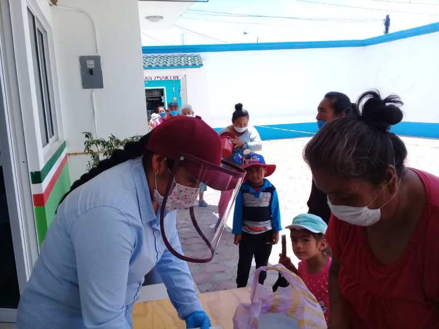 SE SIGUE OTORGANDO EL BENEFICIO DE LA COMIDA CALIENTE EN ZITLALTEPEC A QUIEN LO SOLICITE: JUÁREZ&nbsp;CAJICA