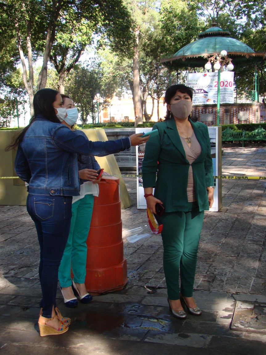 Todos tenemos que ayudar con acciones para que este virus no siga contagiando: Anabell Ávalos&nbsp;Zempoalteca