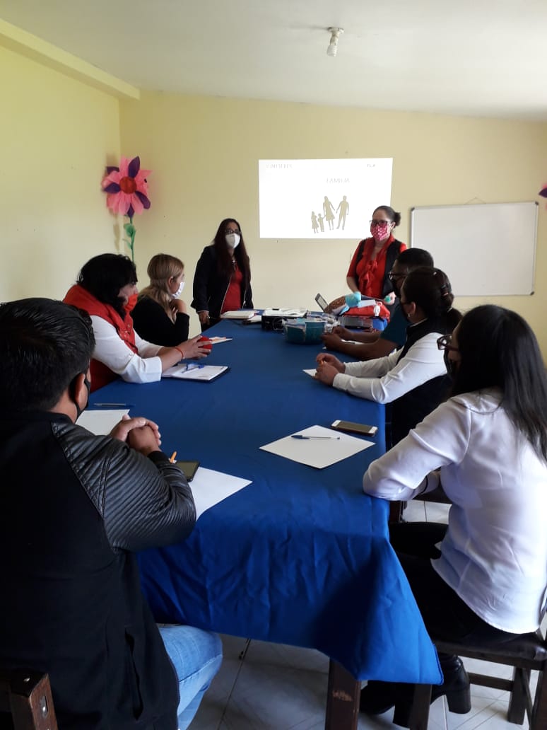 Personal del CDM, mantuvieron una mesa de trabajo con integrantes del H. Ayuntamiento de Zitlaltepec y Presidentes de&nbsp;Comunidad