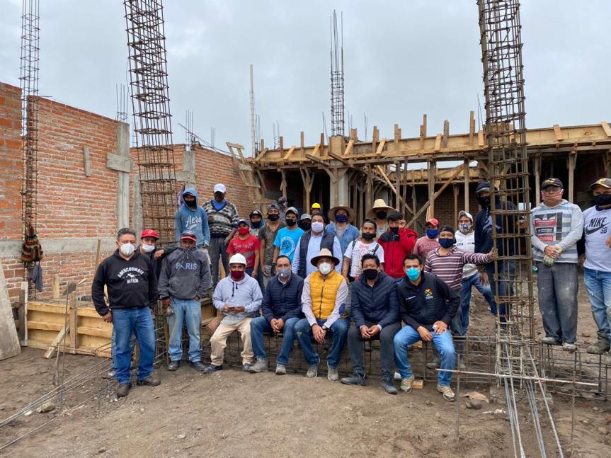 Continúan avances en obras de&nbsp;Ixtenco