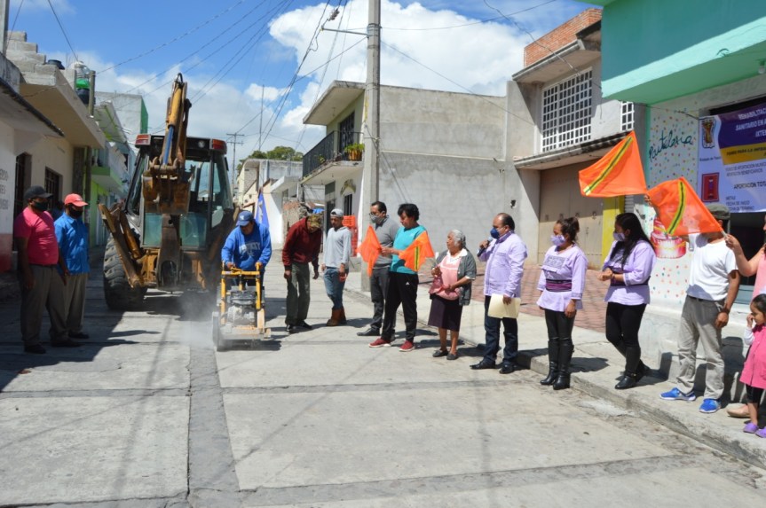 Inicia rehabilitación de drenaje en la avenida Emiliano Zapata de&nbsp;Ixtenco