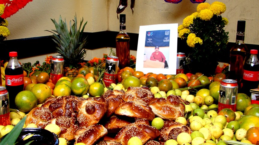 Ayuntamiento de Zitlaltepec honrá y coloca ofrenda al Sr. Adolfo&nbsp;Mozo