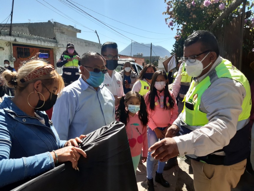ENTREGAN APOYOS A PERSONAS VULNERABLES DE ZITLALTEPEC POR BAJAS TEMPERATURAS POR PARTE DE LA&nbsp;CEPC.