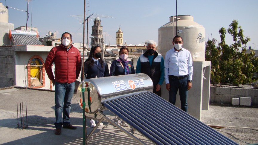 Se benefician 40 familias con la construcción e instalación de calentadores solares en&nbsp;Ixtenco.