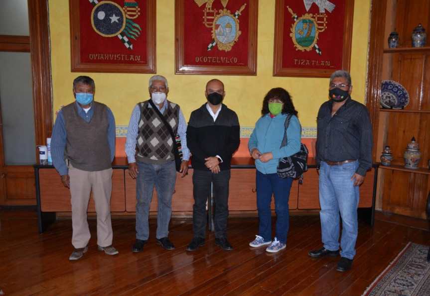 SE REÚNE SECRETARIO DE TURISMO CON ARTESANOS DE LA&nbsp;ENTIDAD