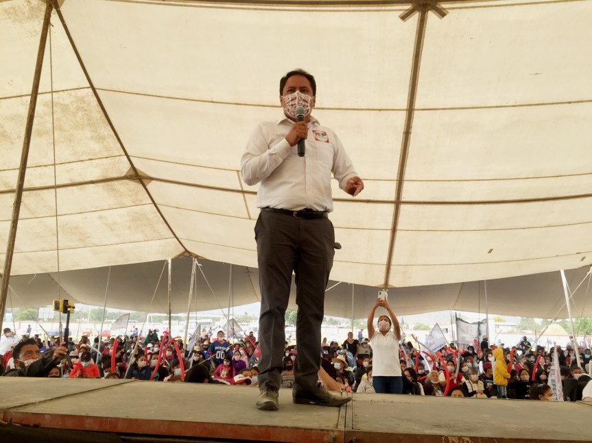 Lisandro Vélez Cortés coordinador  distrital da la bienvenida a SAGA a&nbsp;Tequexquitla