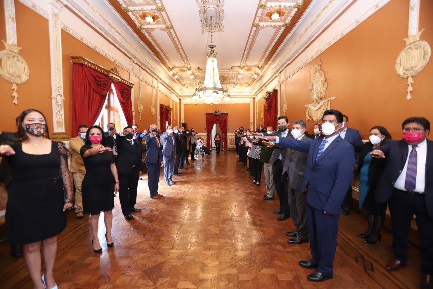 Pide Lorena Cuéllar a nuevos funcionarios ser ejemplo como servidores&nbsp;públicos