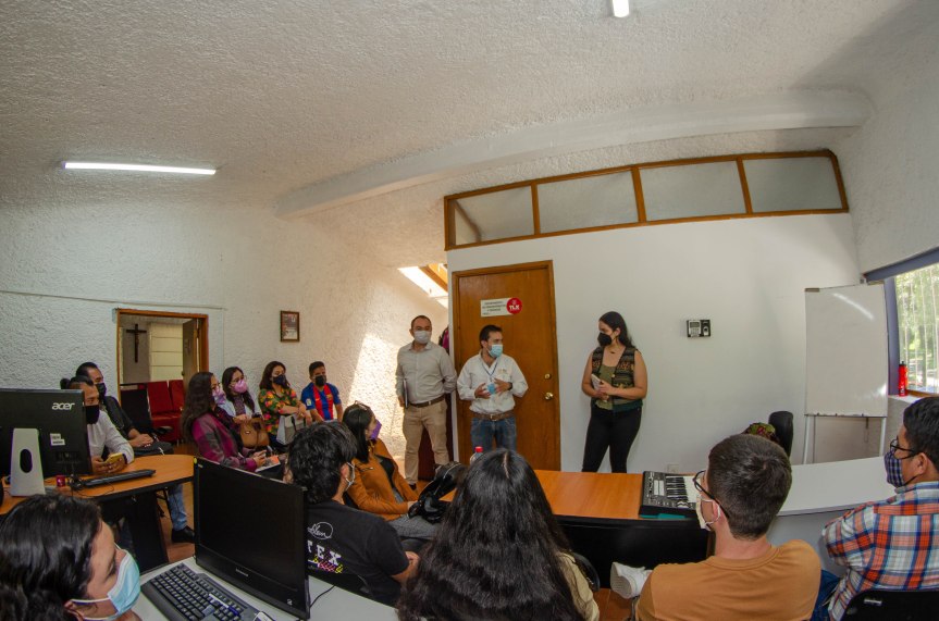 Las juventudes de Tlaxcala y Zacatelco son fundamentales para el progreso:&nbsp;EAMB