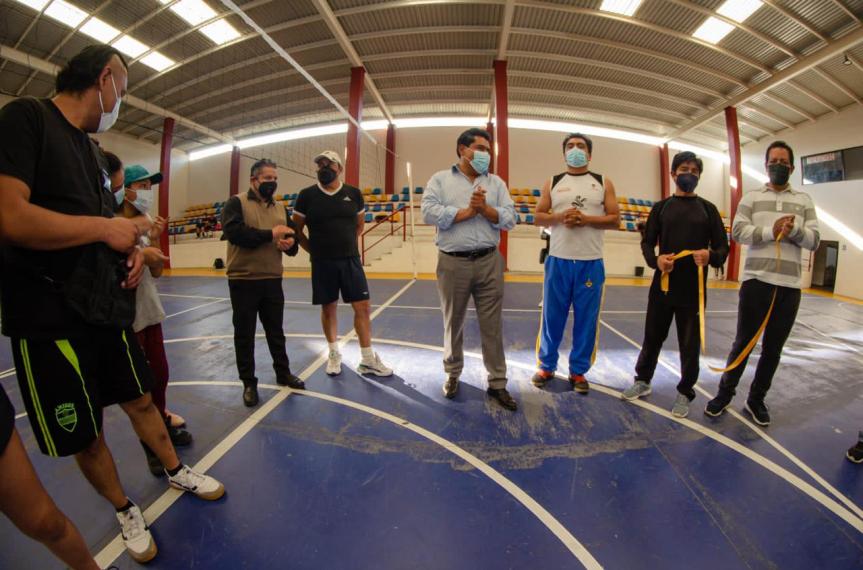 Alcalde de Zacatelco Inaugura torneo de Voleibol en el&nbsp;polideportivo