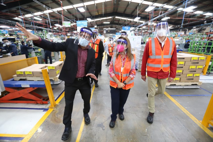 VISITA GOBERNADORA LORENA CUÉLLAR LA EMPRESA SCHNEIDER ELECTRIC UBICADA EN&nbsp;ACUAMANALA