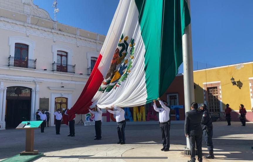 Autoridades de Huamantla realizan Izamiento de Bandera en el CXI aniversario de la Revolución&nbsp;Mexicana