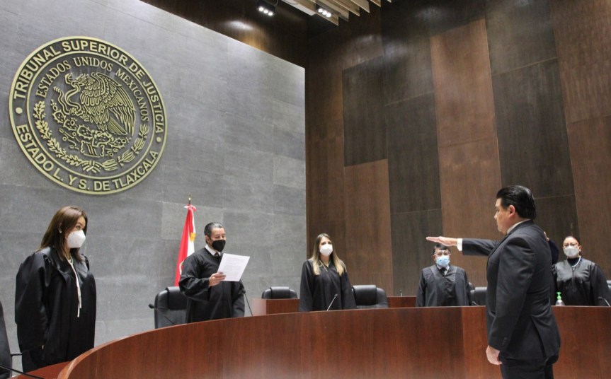 Rinde protesta ante los plenos del TSJ-CJE nuevo integrante del Consejo de la Judicatura&nbsp;