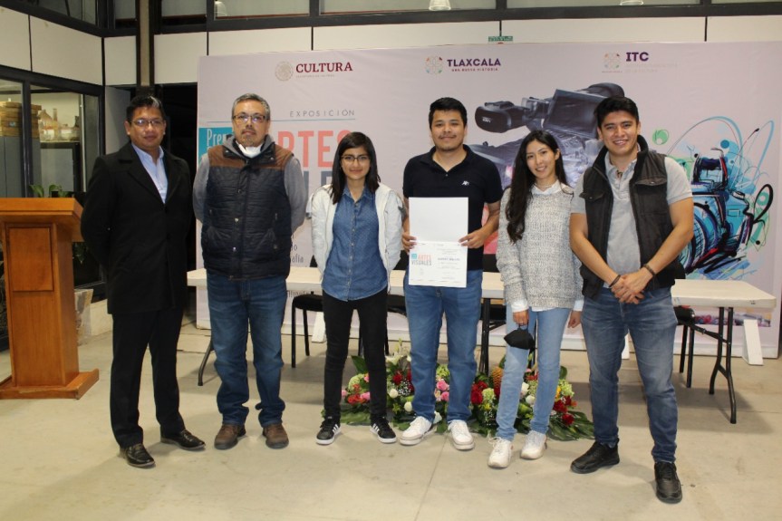 Gabriel Cisneros, obtuvo una mención honorífica Premios Estatales de Artes Visuales&nbsp;2021