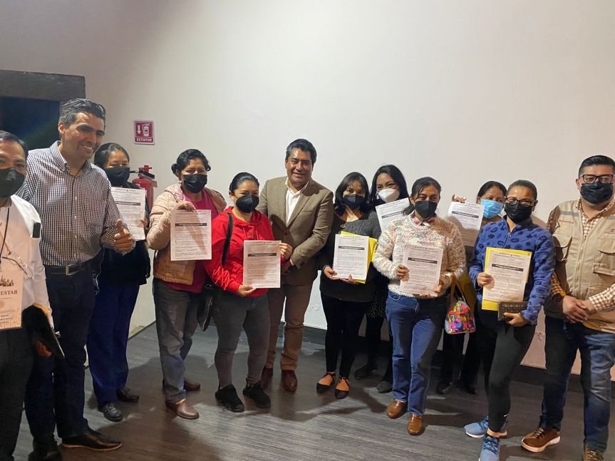 Alcalde entrega microcréditos para el Bienestar en&nbsp;Zacatelco