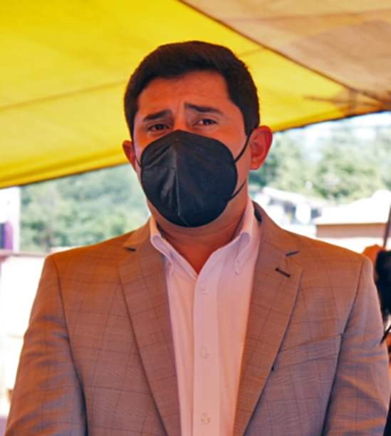 DAVID MARTÍNEZ DEL RAZO ALCALDE SANTA CRUZ DESEA FELIZ INICIO DE&nbsp;AÑO