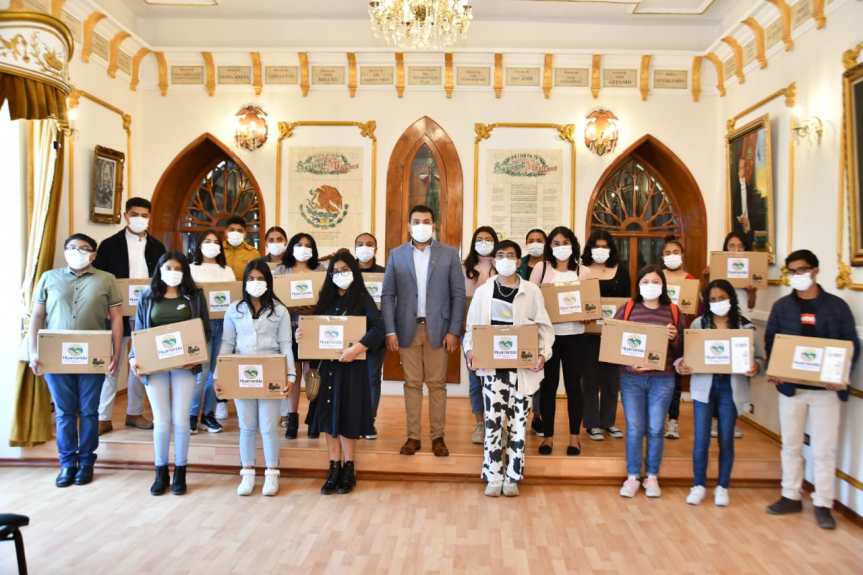 Con el programa “Salvando la educación” se impulsa el talento de los estudiantes huamantlecos: Salvador Santos&nbsp;Cedillo