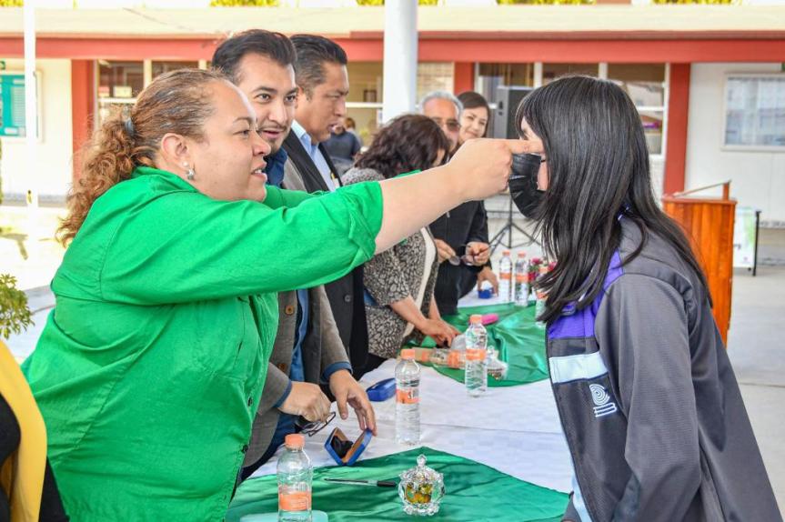 ENTREGA SMDIF HUAMANTLA LENTES GRATUITOS A ESTUDIANTES DEL COBAT&nbsp;02