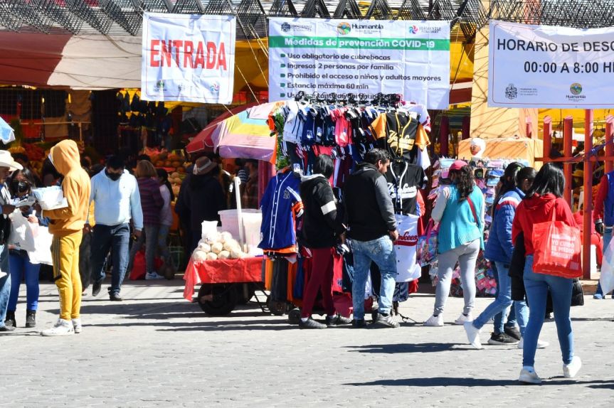 APLICA AYUNTAMIENTO DE HUAMANTLA MEDIDAS PREVENTIVAS EN EL TIANGUIS ANTE&nbsp;COVID-19