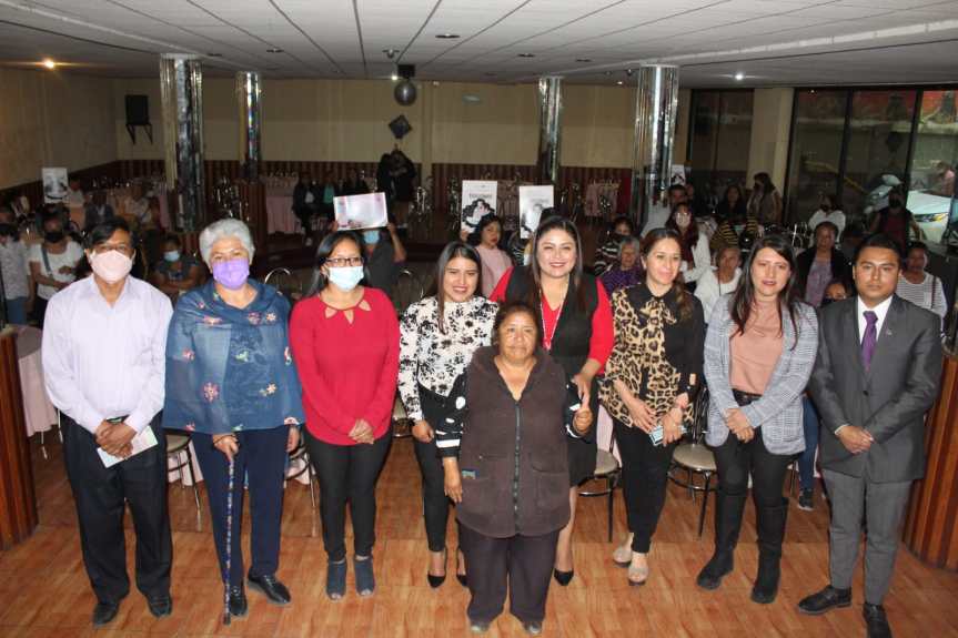 LLEVAN A CABO REUNIÓN CON MUJERES DE XICOHTZINCO EN EL MARCO DEL&nbsp;8M