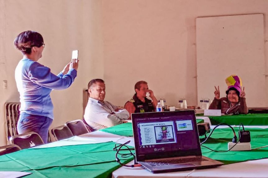 PARA IMPULSAR EL TURISMO CAPACITAN EN HUAMANTLA A PRESTADORES DE SERVICIOS 