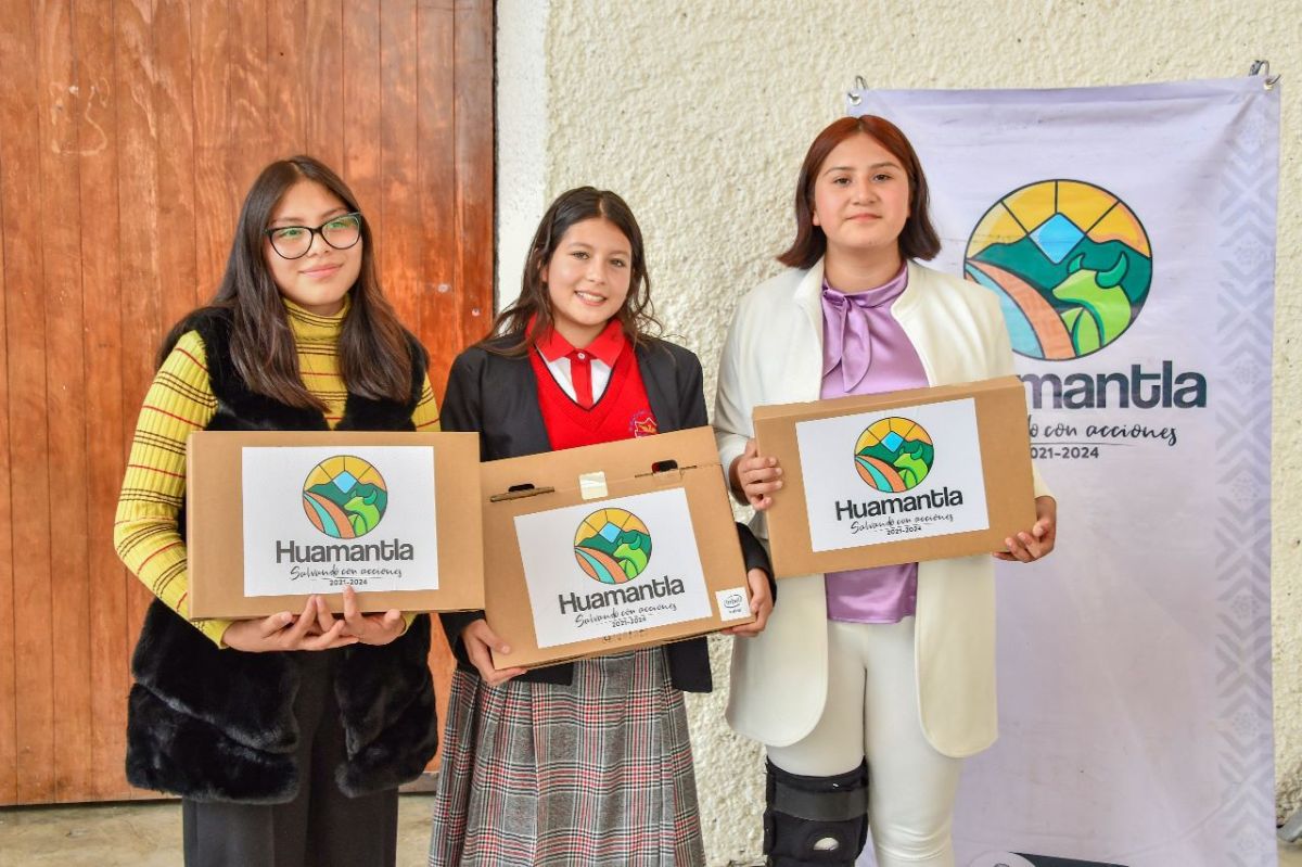 EL TALENTO Y VOZ SE PROYECTAN EN EL PRIMER CONCURSO DE ORATORIA EN ...