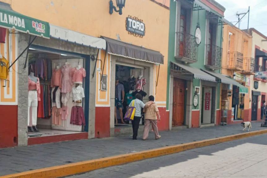 RECONOCE AYUNTAMIENTO DE HUAMANTLA COLABORACIÓN DE LOS COMERCIANTES PARA MEJORAR LA IMAGEN&nbsp;URBANA