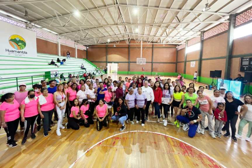 CLAUSURAN AUTORIDADES MUNICIPALES LAS ACTIVIDADES DEPORTIVAS CONMEMORATIVAS AL MES DE LA&nbsp;MUJER