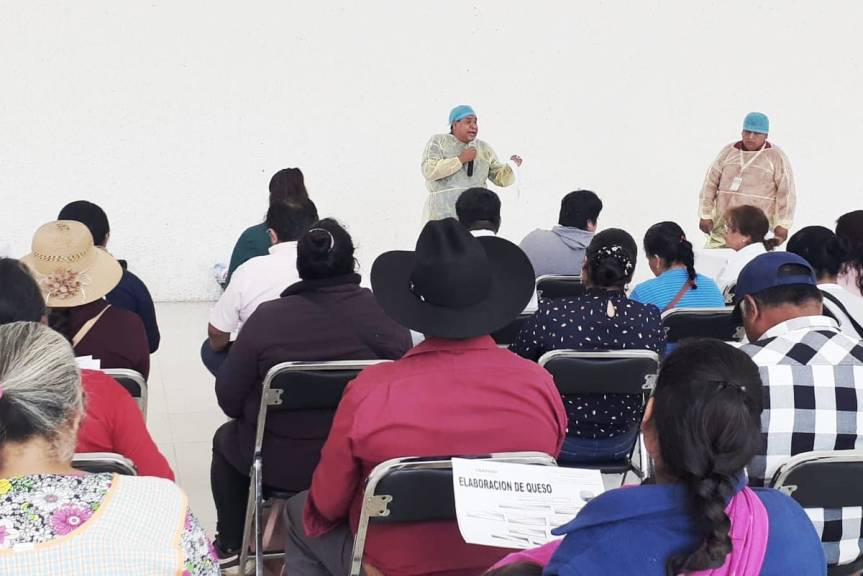 AUTORIDADES COMUNITARIAS Y PRODUCTORES DE HUAMANTLA RECIBEN CURSO SOBRE SEGURIDAD&nbsp;ALIMENTARIA