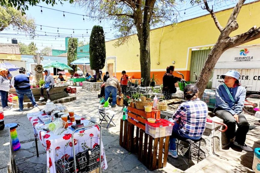 INCREMENTAN PRODUCTORES LOCALES VENTAS EN LA NUEVA UBICACIÓN DEL TIANGUIS “MIS SEMILLAS&nbsp;HUAMANTLECAS”