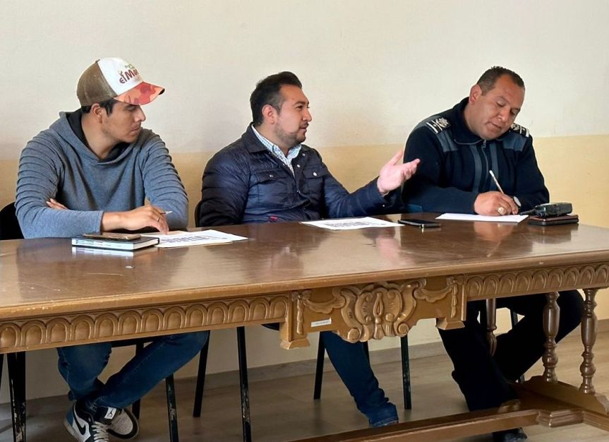 ENCABEZÓ REUNIÓN SALVADOR SANTOS CEDILLO PARA EL OPERATIVO DE SEGURIDAD DE LA FERIA HUAMANTLA&nbsp;2023