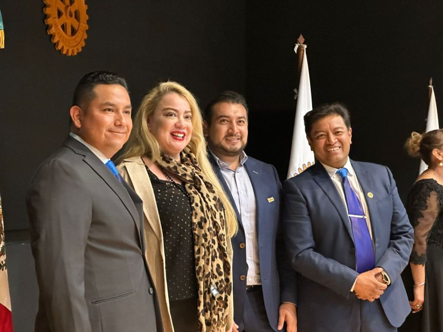 AGRADECEN ROTARIOS DEL MUNICIPIO EL COMPROMISO SOCIAL QUE TIENE SALVADOR SANTOS CEDILLO A&nbsp;HUAMANTLA