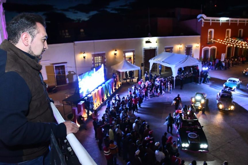 RUGEN LOS MOTORES EN EL DESFILE DE CARCACHAS DE LA FERIA HUAMANTLA&nbsp;2023