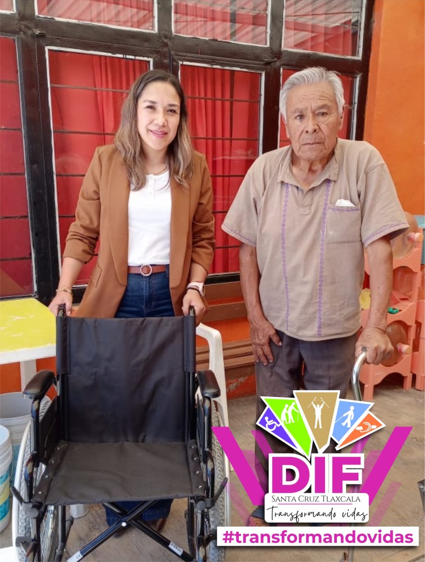 SMDIF SANTA CRUZ TLAXCALA ENTREGA SILLA DE&nbsp;RUEDAS