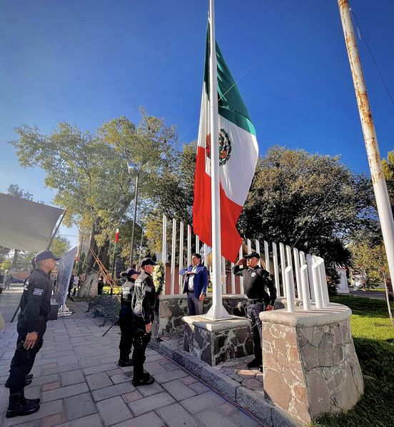 Rinde homenaje Santa Cruz Tlaxcala a los Niños Héroes de&nbsp;Chapultepec
