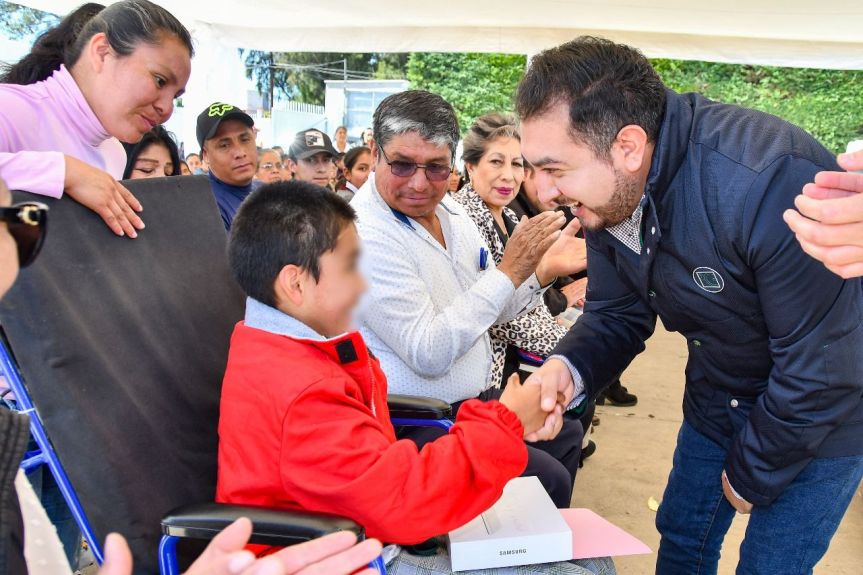 LAS HISTORIAS DE LOS PACIENTES DEL SMDIF HUAMANTLA DEMUESTRAN QUE QUERER ES PODER: SALVADOR SANTOS&nbsp;CEDILLO