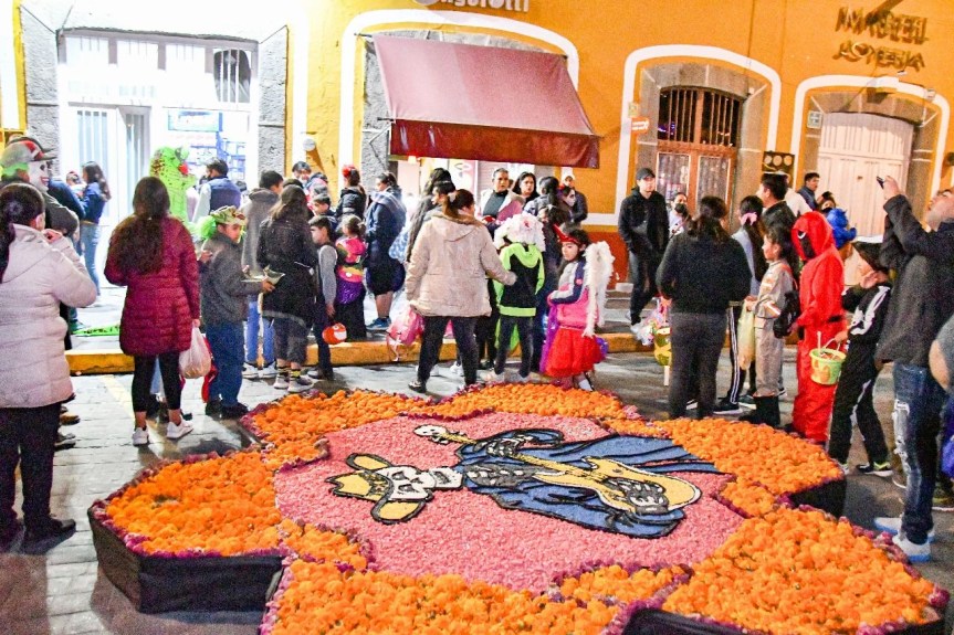 SE REALIZARÁ EN HUAMANTLA EL SEGUNDO FESTIVAL DE DÍA DE MUERTOS “AMADOS POR SIEMPRE” CON CARLOS&nbsp;RIVERA