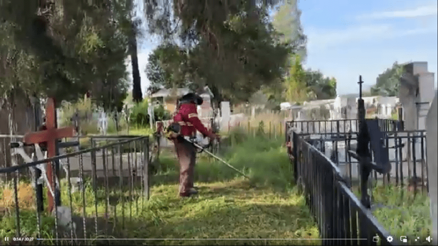 Dan mantenimiento a parques y panteones en Santa Cruz&nbsp;Tlaxcala