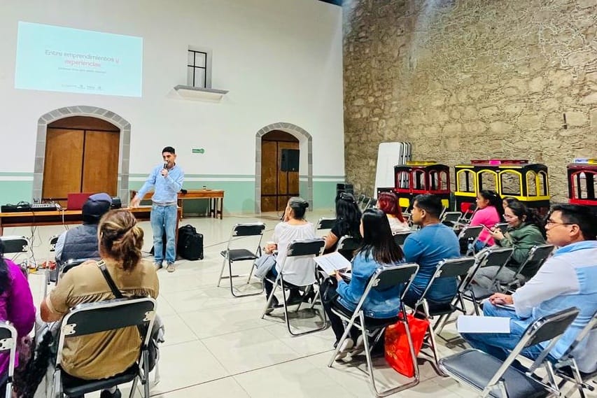 HUAMANTLA FUE SEDE DEL TALLER DE PROMOCIÓN TURÍSTICA Y MERCADOTECNIA EN&nbsp;REDES