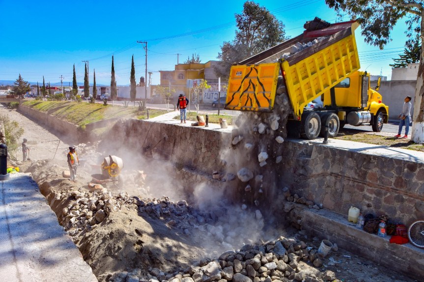EJECUTA GOBIERNO DE HUAMANTLA OBRAS DE REHABILITACIÓN EN EL BULEVAR CUAMANCO PARA PROTEGER A LA&nbsp;POBLACIÓN