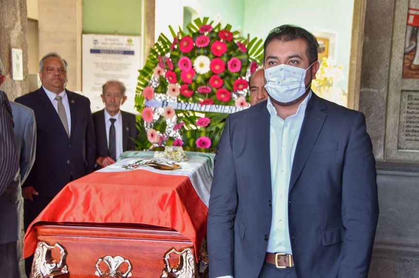 AYUNTAMIENTO DE HUAMANTLA RINDE HOMENAJE AL EX PRESIDENTE JOSÉ PAREDES&nbsp;GARCÍA