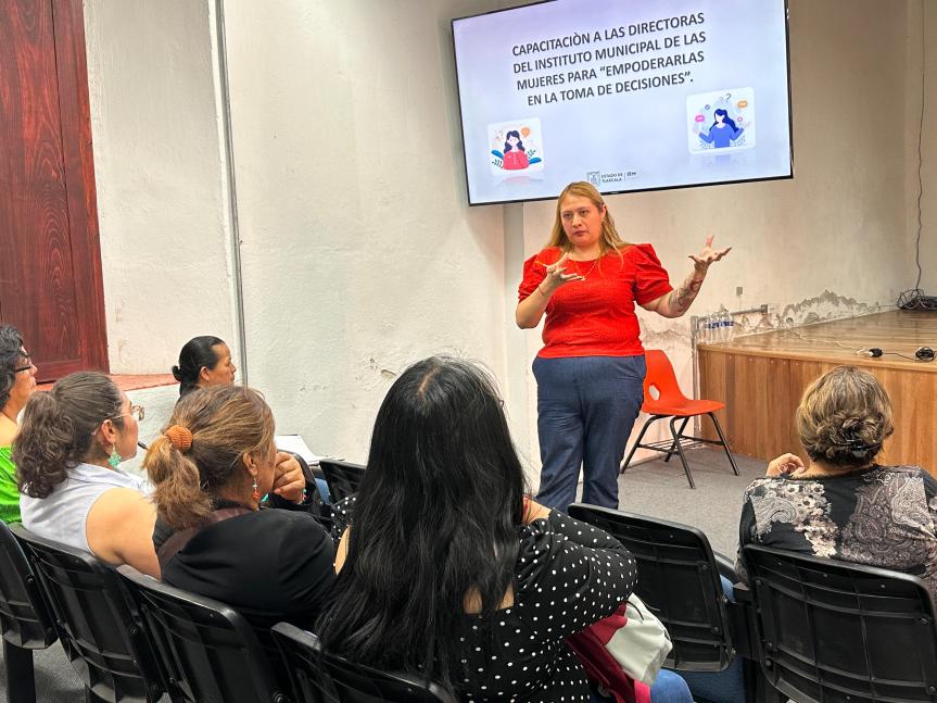 MUJERES EMPRENDEDORAS DE HUAMANTLA RECIBEN CAPACITACIÓN PARA EL&nbsp;LIDERAZGO