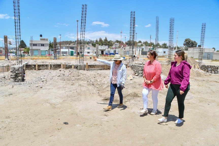 SUPERVISAN AUTORIDADES DE HUAMANTLA AVANCES EN OBRAS EN CONSTRUCCIÓN 