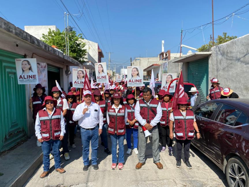 Más de 500 personas acompañan a Aline Lazo en la “Caminata por el Bienestar de&nbsp;Ixtenco”