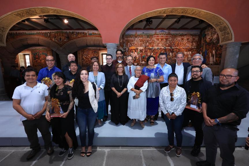 Concluye la restauración del mural Historia de Tlaxcala y sus aportaciones a la Mexicanidad, de Desiderio Hernández&nbsp;Xochitiotzin