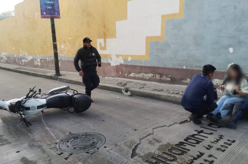 APOYA DIRECCIÓN DE SEGURIDAD PÚBLICA DE HUAMANTLA EN INCIDENTE DE TRÁNSITO EN LA CABECERA&nbsp;MUNICIPAL