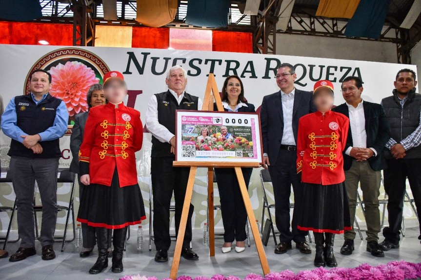 ES LA DALIA LA FLOR QUE DA IDENTIDAD A HUAMANTLA Y MÉXICO: LUZ MARÍA CALVA&nbsp;PIMENTEL