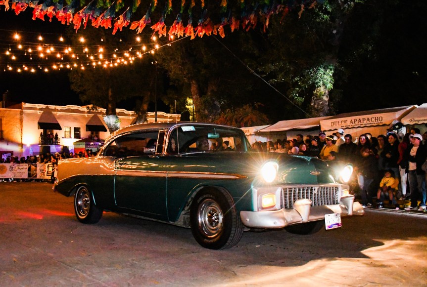 TRADICIONAL DESFILE DE CARCACHAS ENGALANA LAS CELEBRACIONES DE LA FERIA INTERNACIONAL DEL ARTE EFÍMERO Y LA DALIA HUAMANTLA&nbsp;2024
