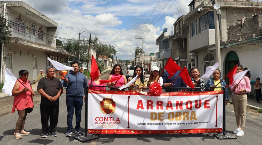 Alcaldesa de Contla da banderazo de inicio de obra, a 6 días de su&nbsp;administración