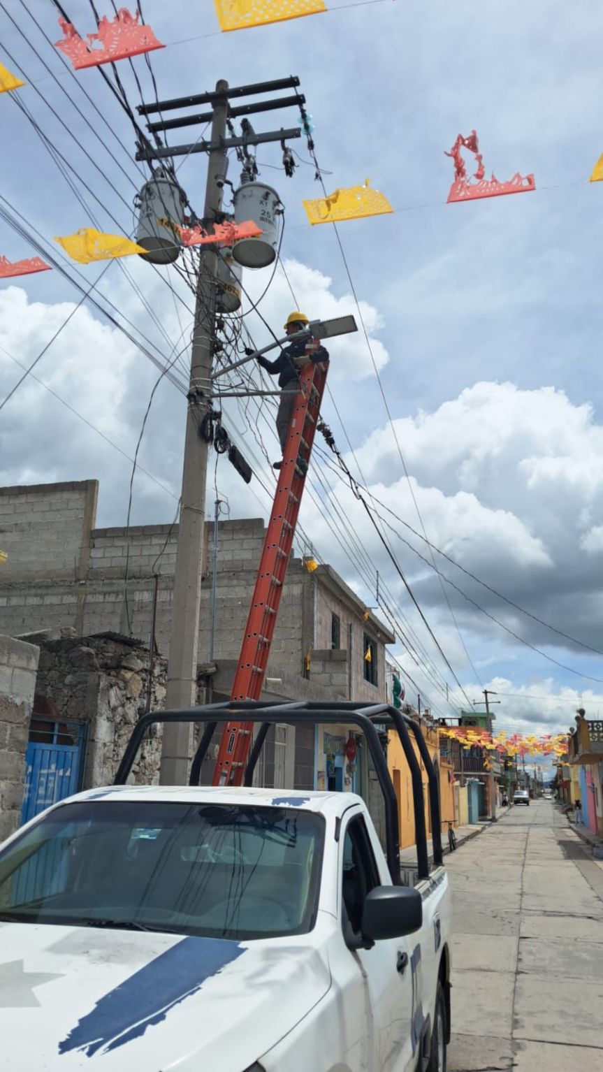 Arranca reparación de luminarias en&nbsp;Ixtenco